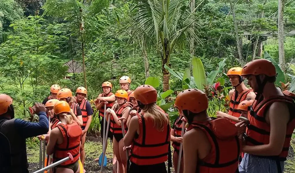 telaga waja bali rafting