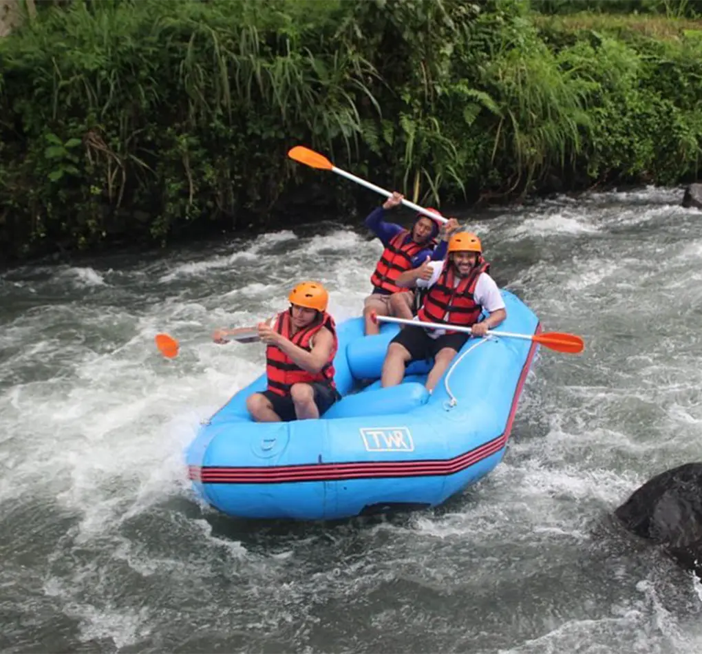 telaga waja bali rafting