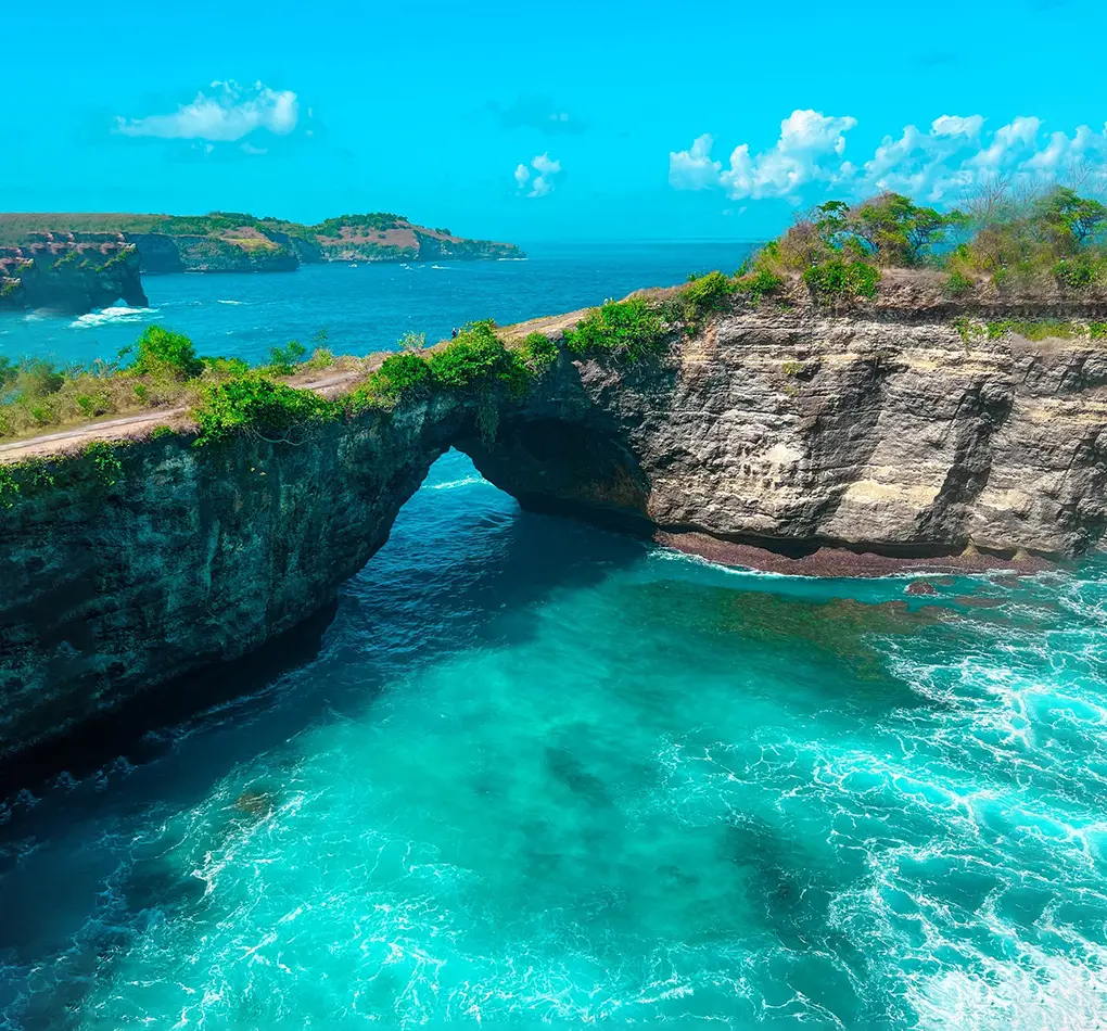 broken beach nusa penida